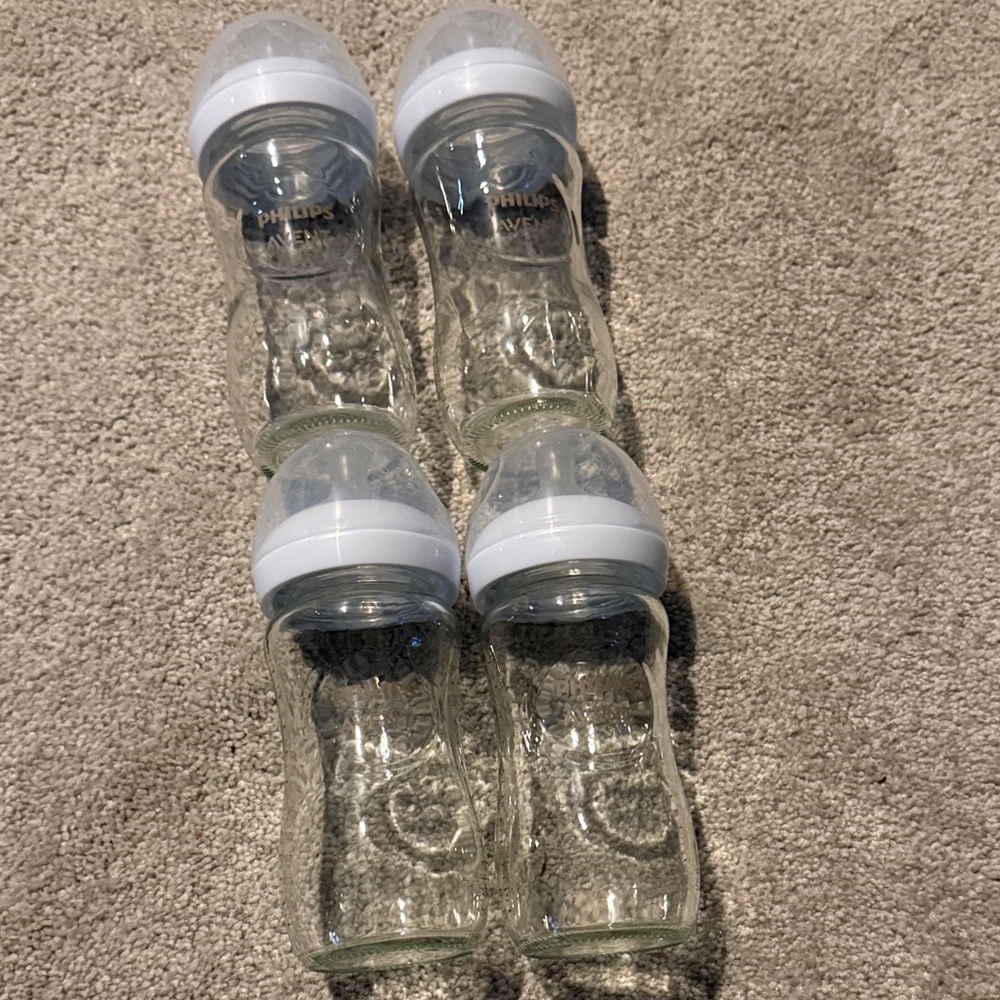 Philips Avent Baby Bottles with White Caps